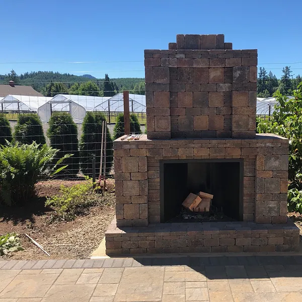 Outdoor fireplace