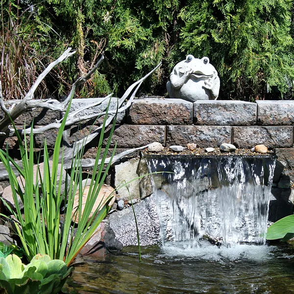 Stone water feature wall
